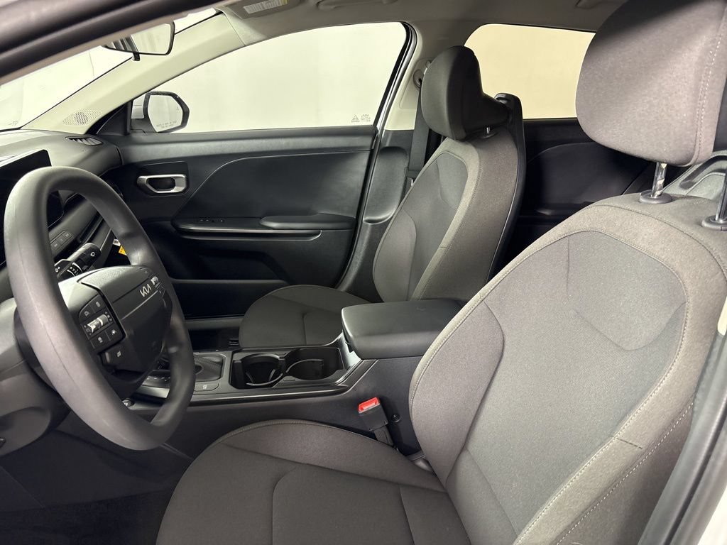 New 2026 Kia K4 FWD image 27