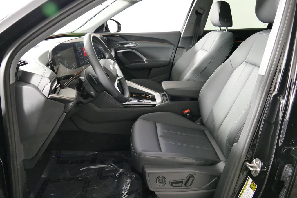 Certified 2025 Audi Q5 Premium w/ Convenience Package AWD/4WD image 12