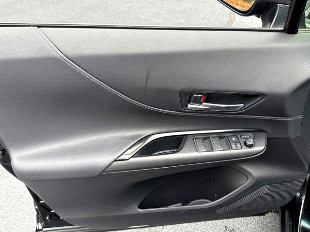 Used 2022 Toyota Venza LE image 48