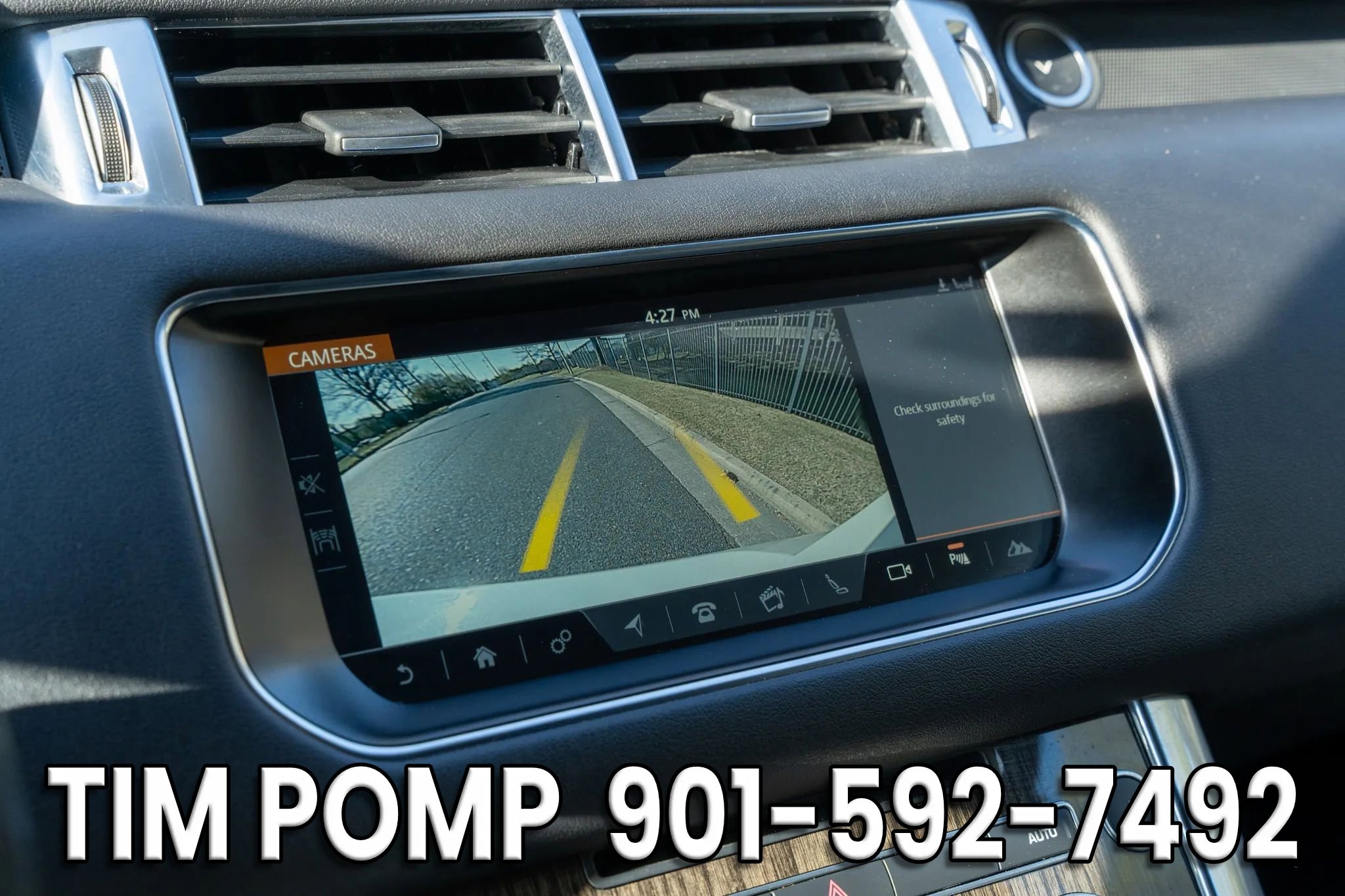 Used 2017 Land Rover Range Rover Sport SE image 22