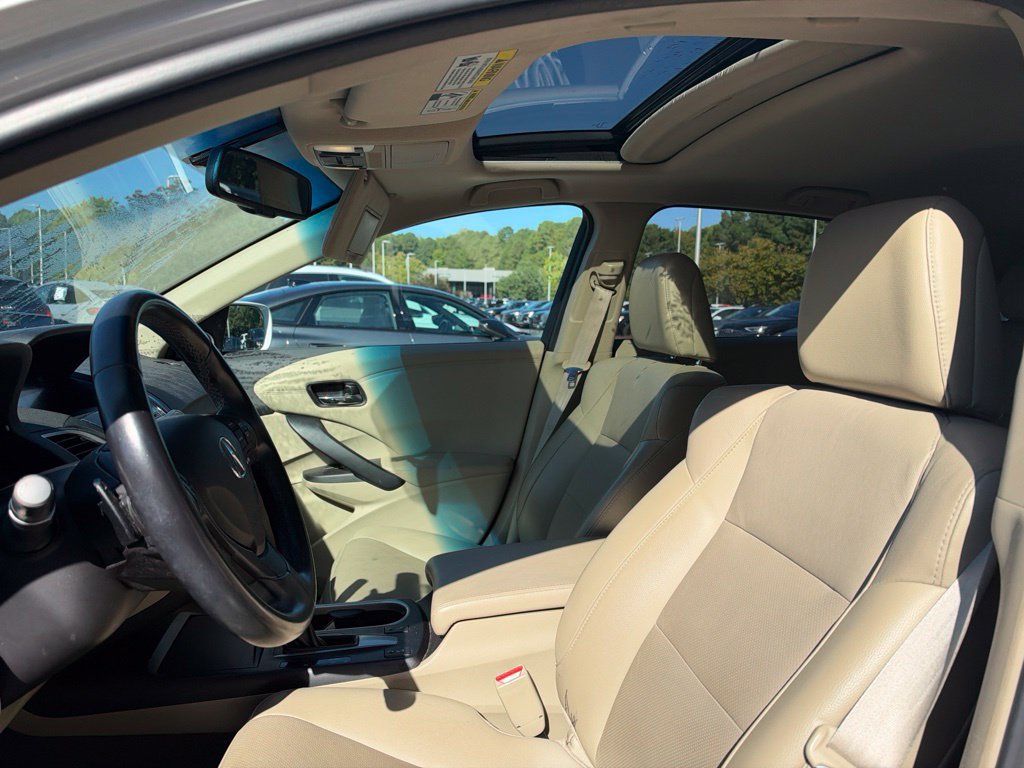 Used 2017 Acura RDX w/ Technology Package AWD/4WD image 5
