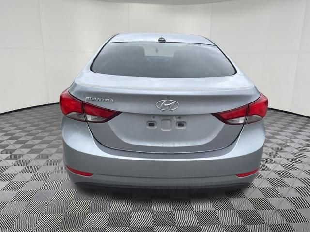 Used 2015 Hyundai Elantra SE image 7