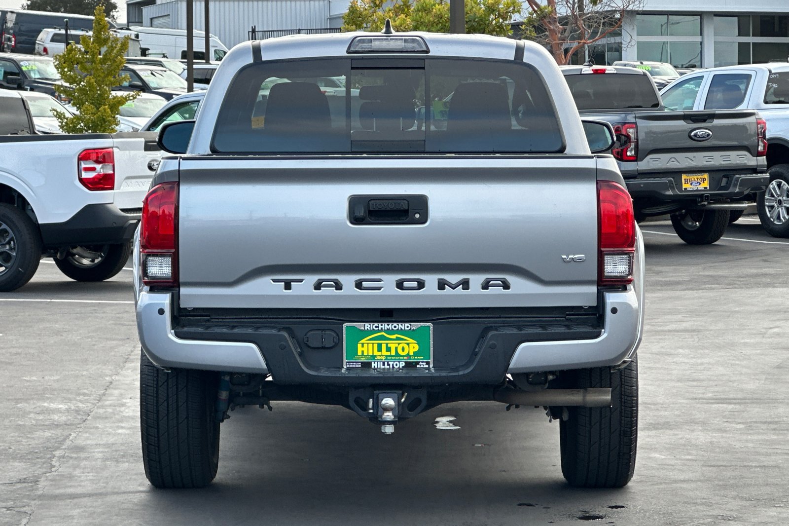 Used 2019 Toyota Tacoma TRD Sport w/ Technology Package RWD image 6