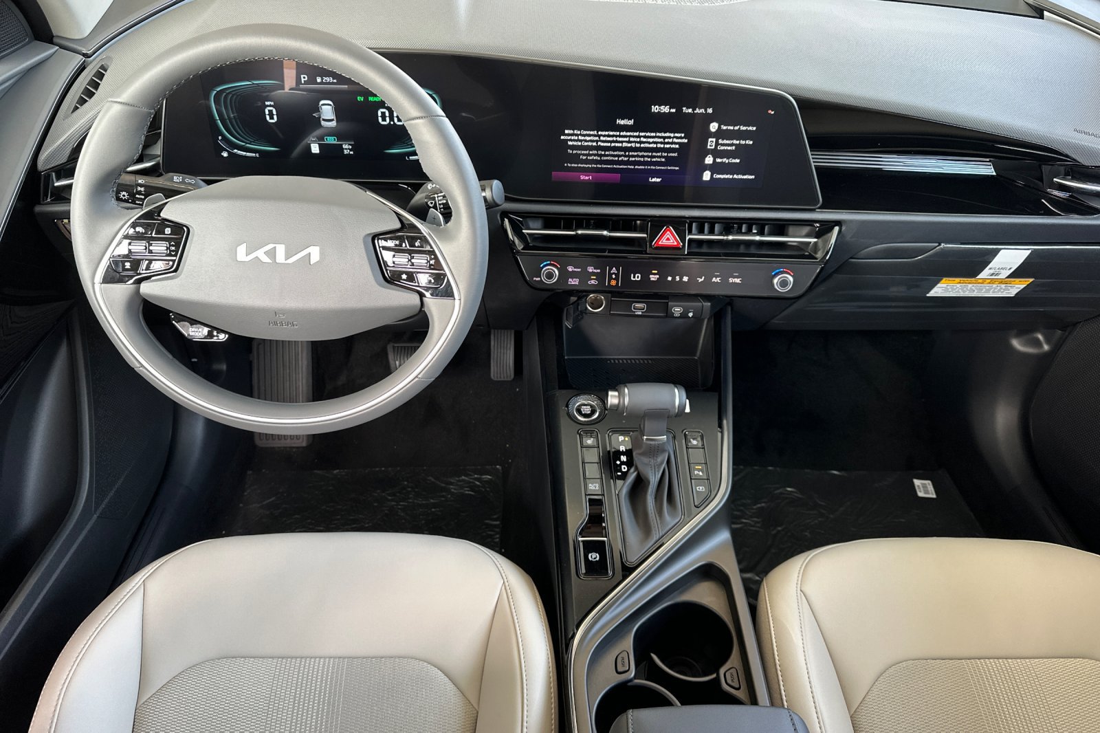 New 2026 Kia Niro EX FWD image 13