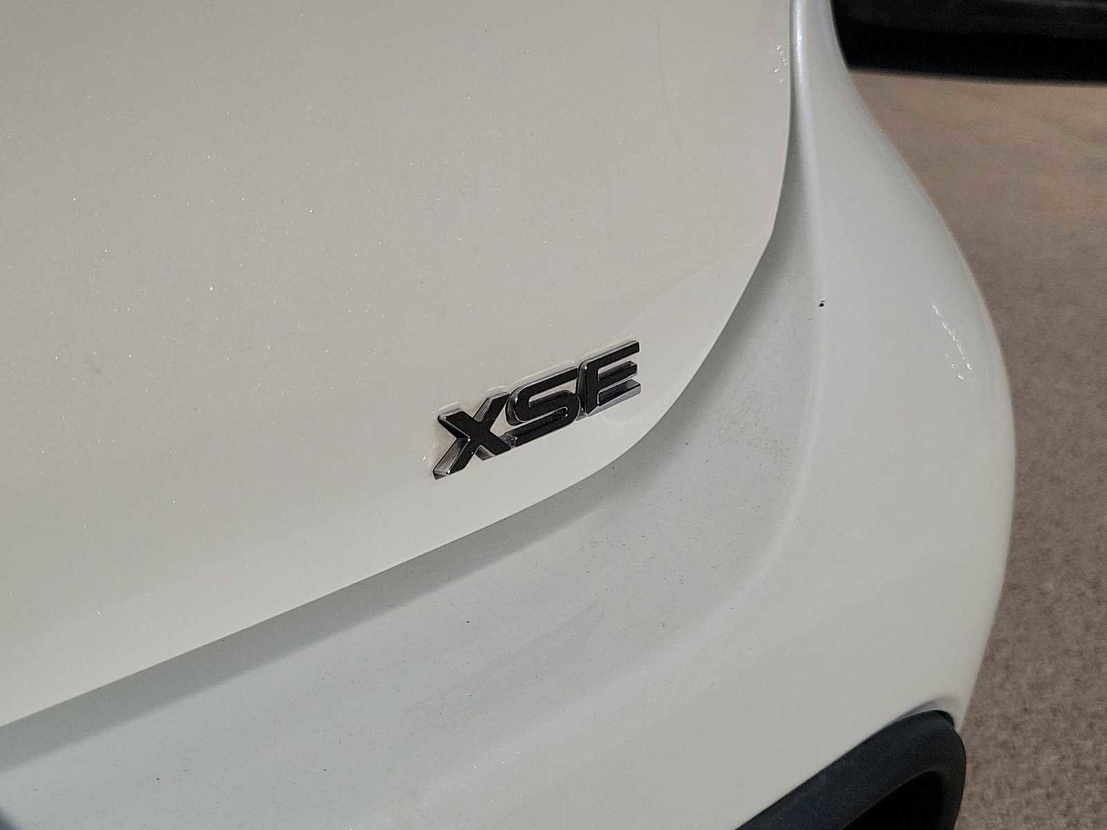 Used 2021 Toyota Highlander XSE image 7