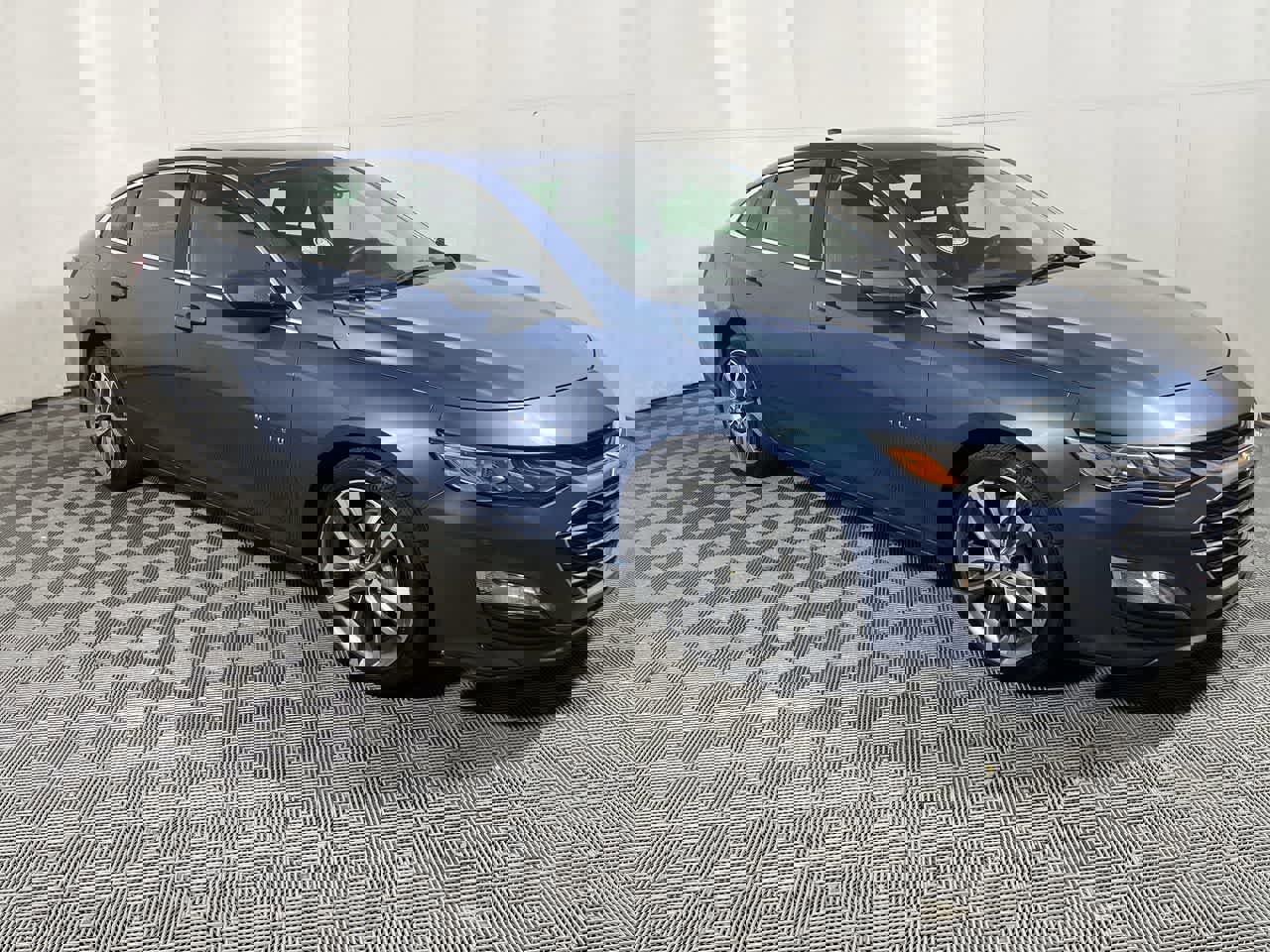 Used 2024 Chevrolet Malibu LT image 4