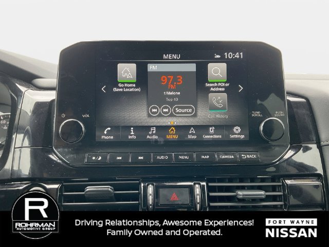 Used 2024 Nissan Pathfinder SL AWD/4WD image 16