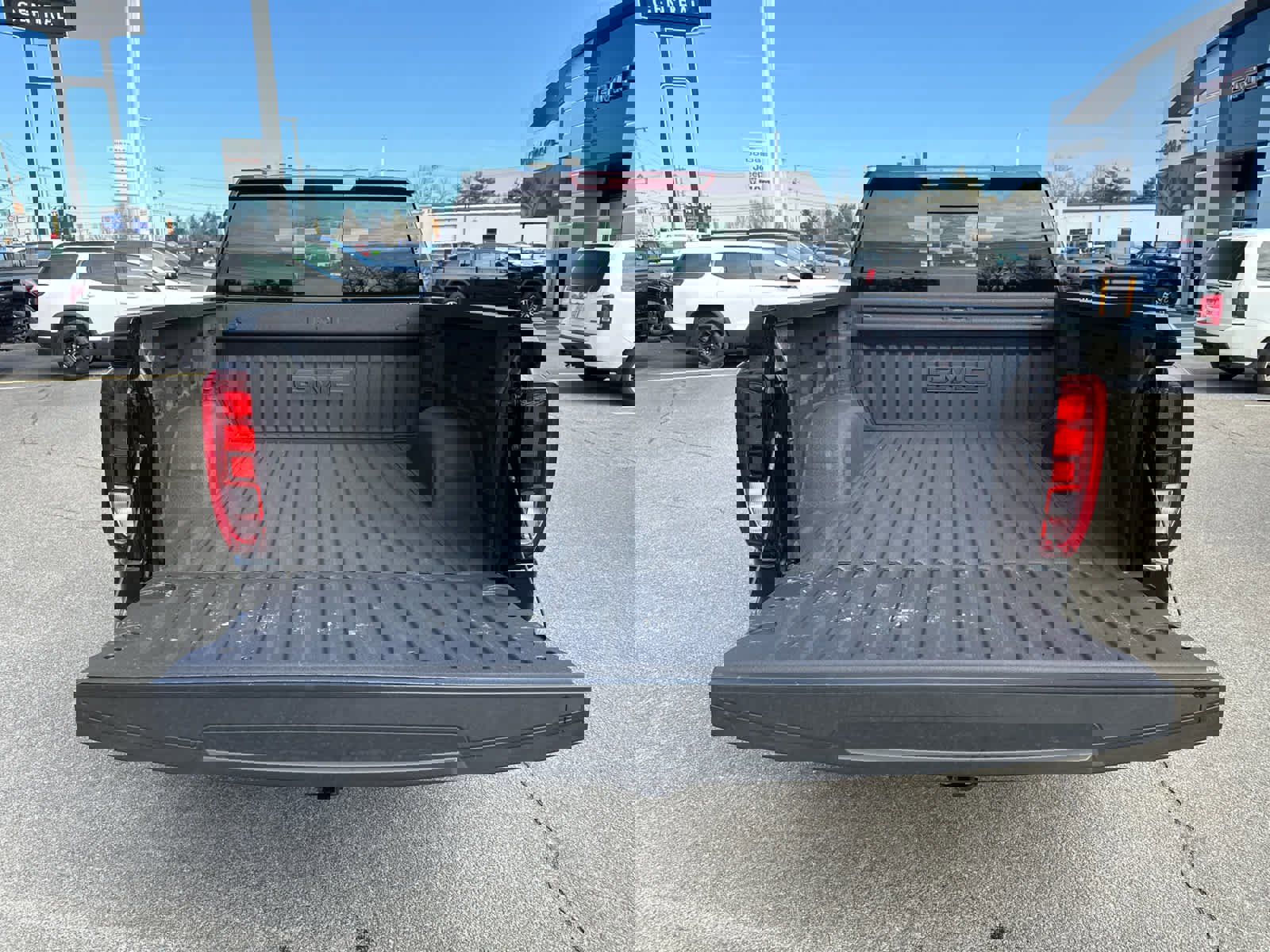 New 2026 GMC Sierra 1500 Elevation w/ Elevation Premium Package AWD/4WD image 10