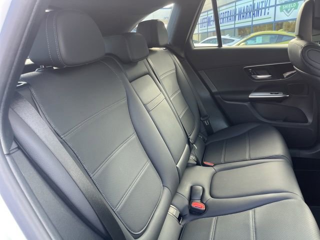 Used 2024 Mercedes-Benz GLC 300 4MATIC image 15