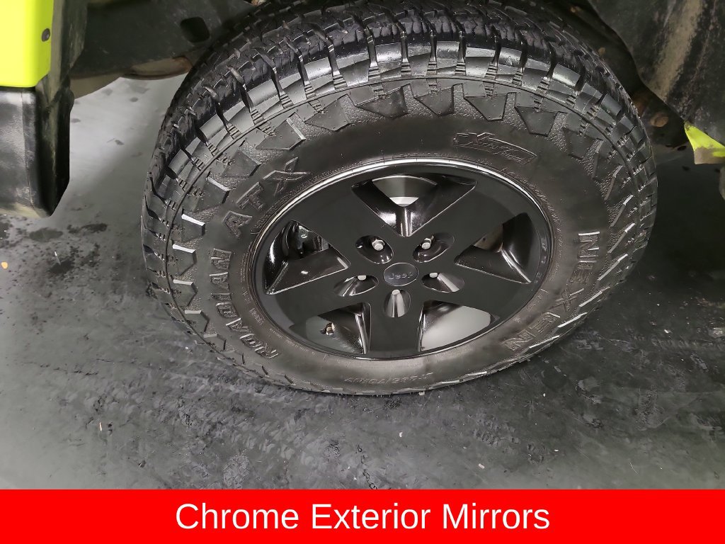 Used 2016 Jeep Wrangler Unlimited Sahara w/ Mopar Chrome Edition Group AWD/4WD image 12
