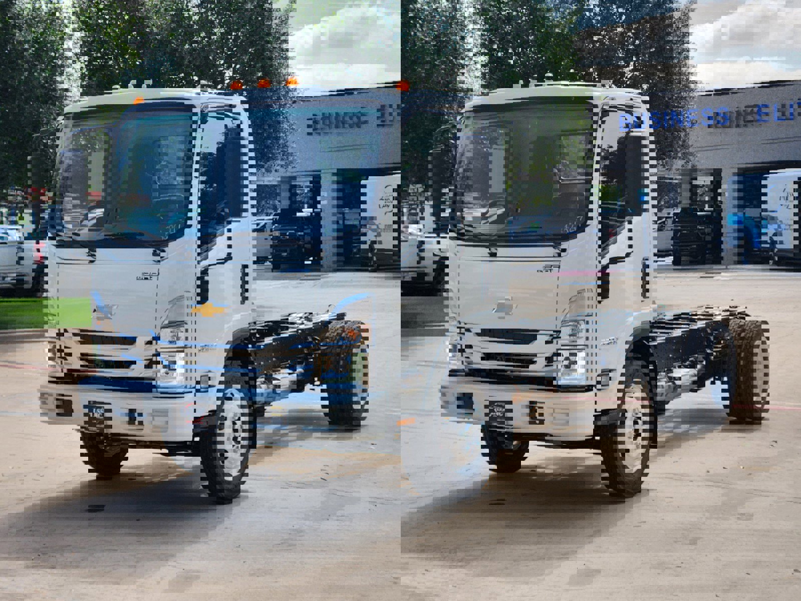 New 2025 Chevrolet Low Cab Forward 5500XG image 4