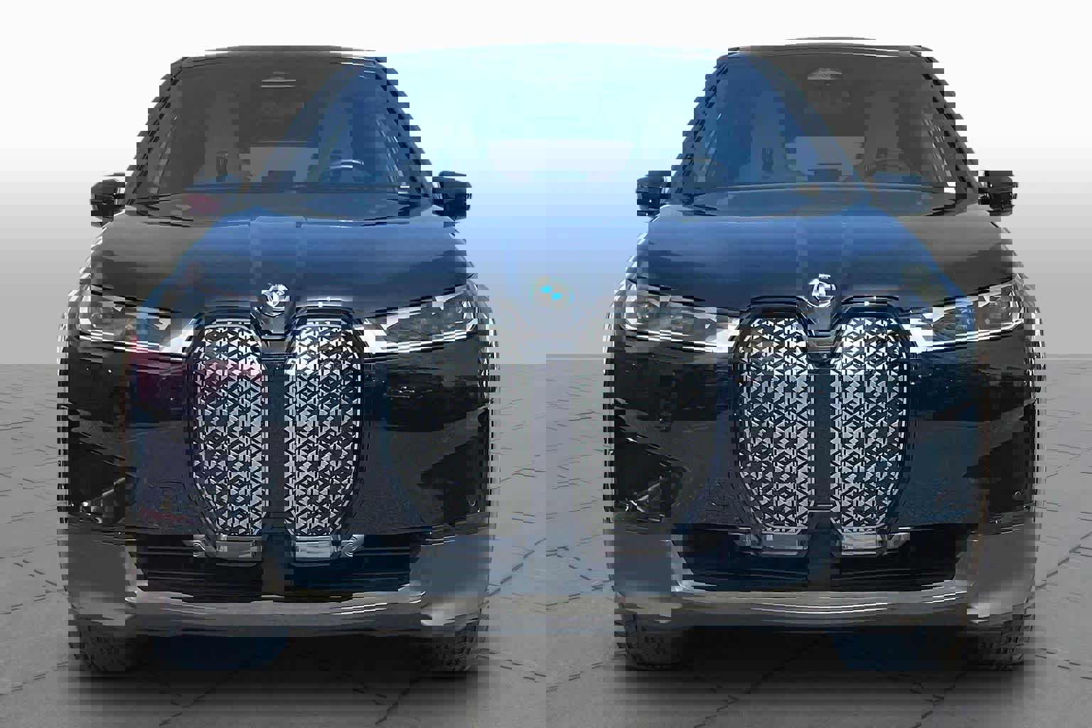 Certified 2024 BMW iX xDrive50 w/ Premium Package image 3