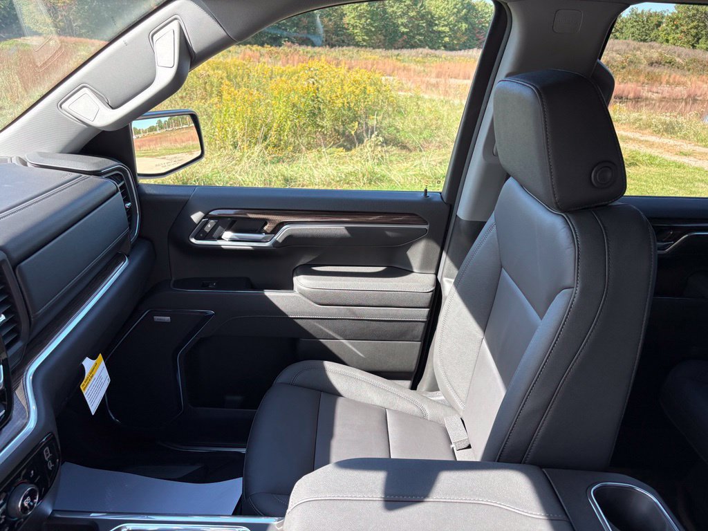 New 2026 Chevrolet Silverado 1500 RST w/ All Star Edition Plus AWD/4WD image 17