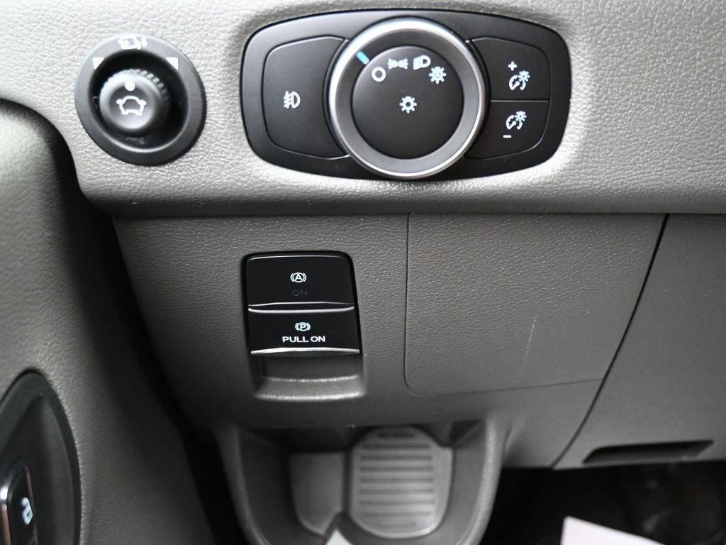 Used 2023 Ford Transit 350 XLT image 16