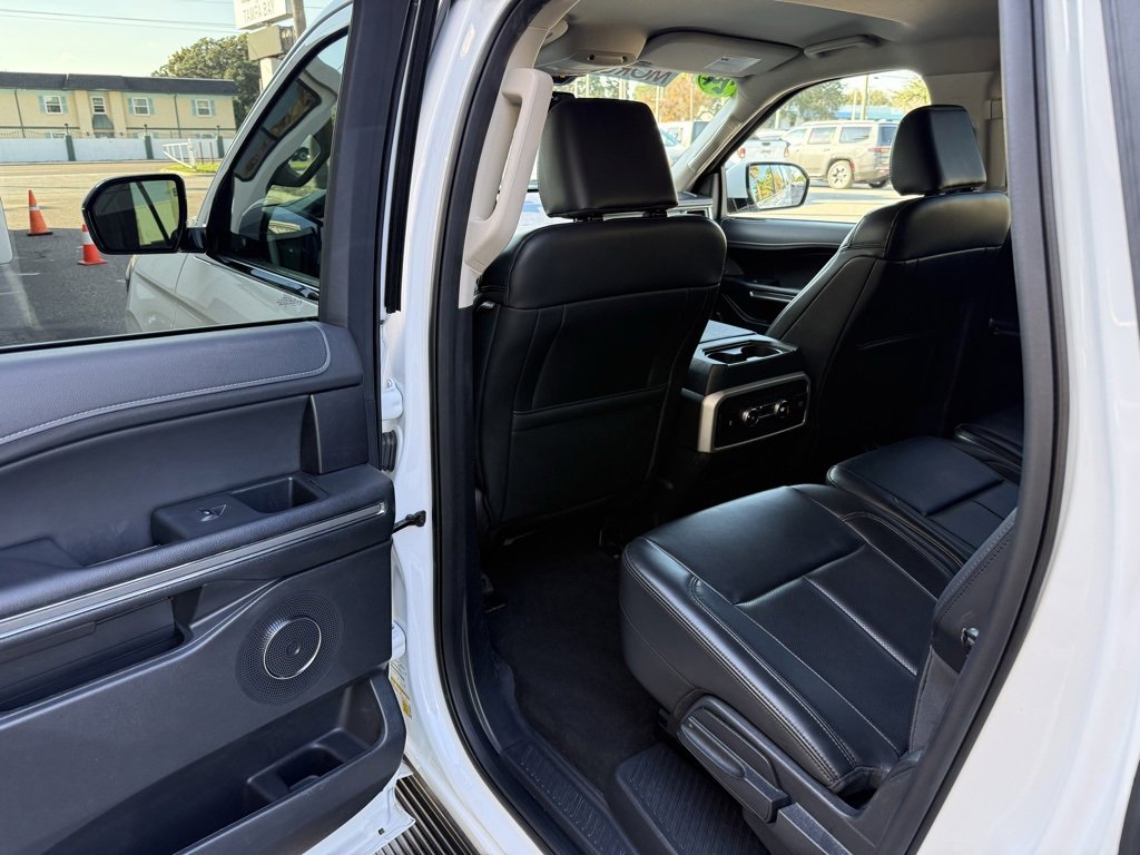 Used 2024 Ford Expedition Max XLT image 26