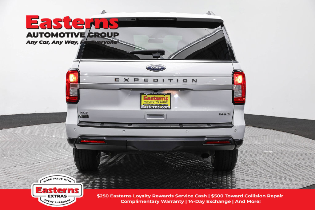 Used 2024 Ford Expedition Max XLT RWD image 7