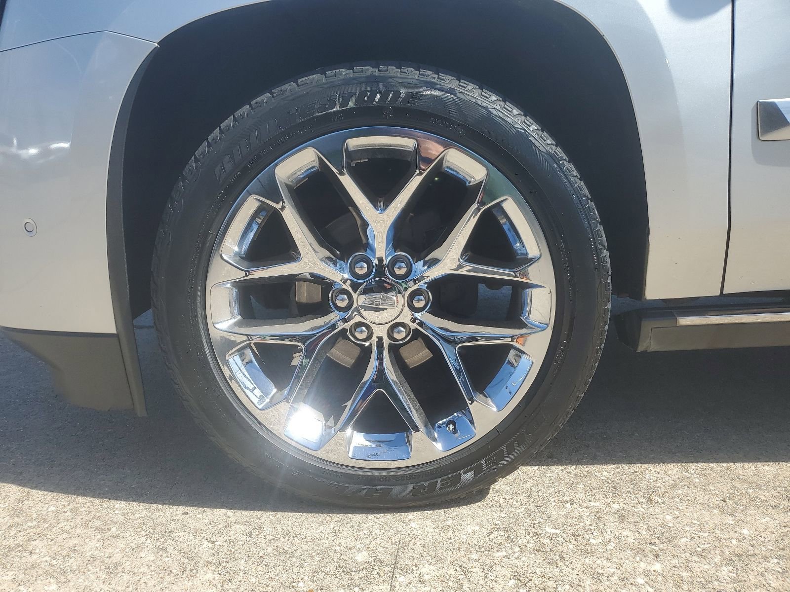 Used 2019 Cadillac Escalade Premium Luxury image 7