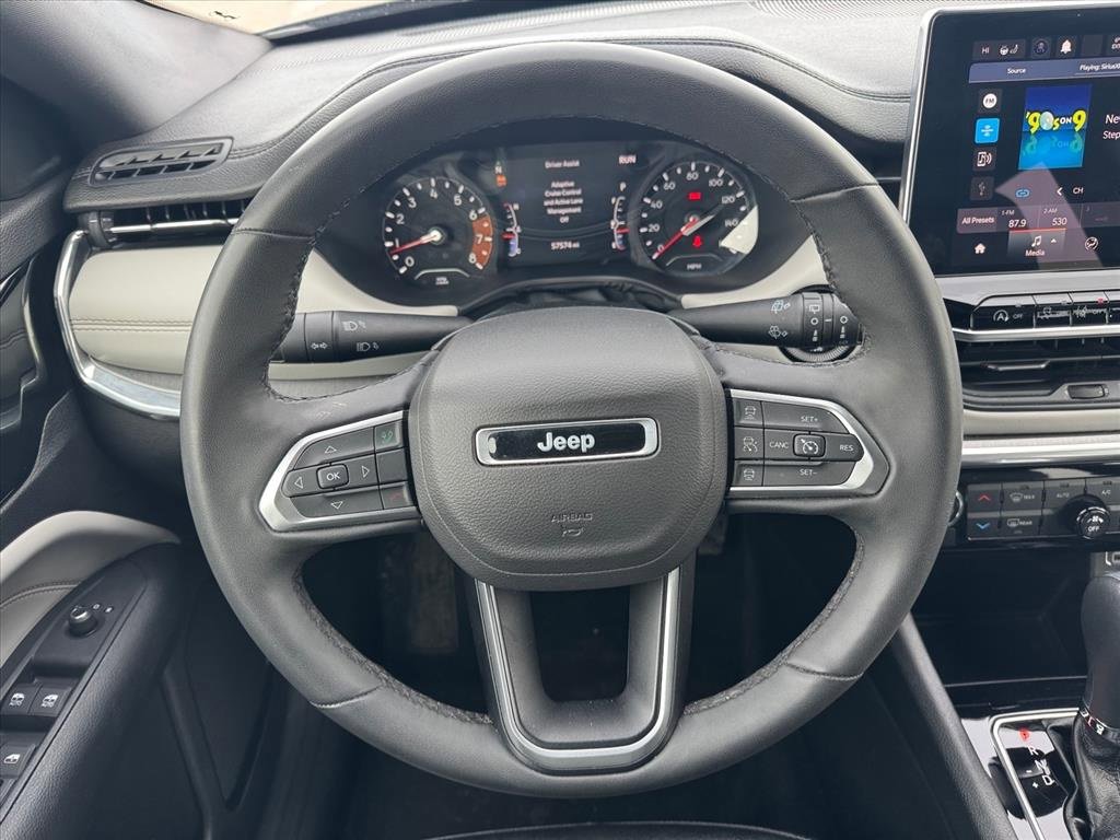 Used 2023 Jeep Compass Limited image 11