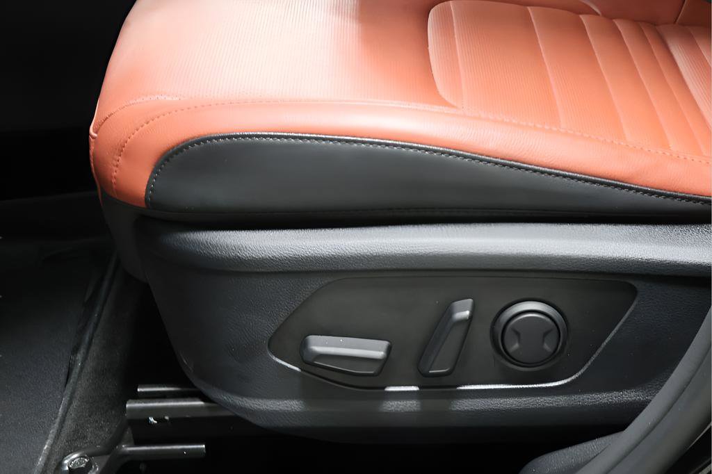 Used 2025 Kia Sportage SX Prestige image 20