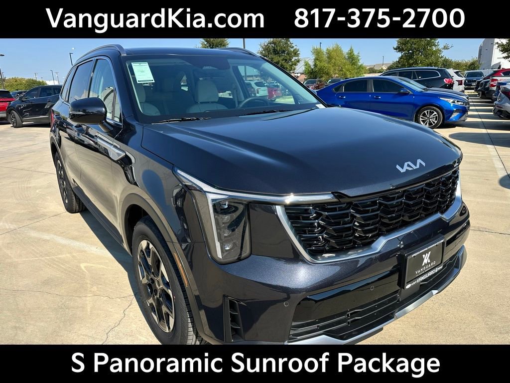 Certified 2026 Kia Sorento S w/ S Panoramic Sunroof Package FWD image 5