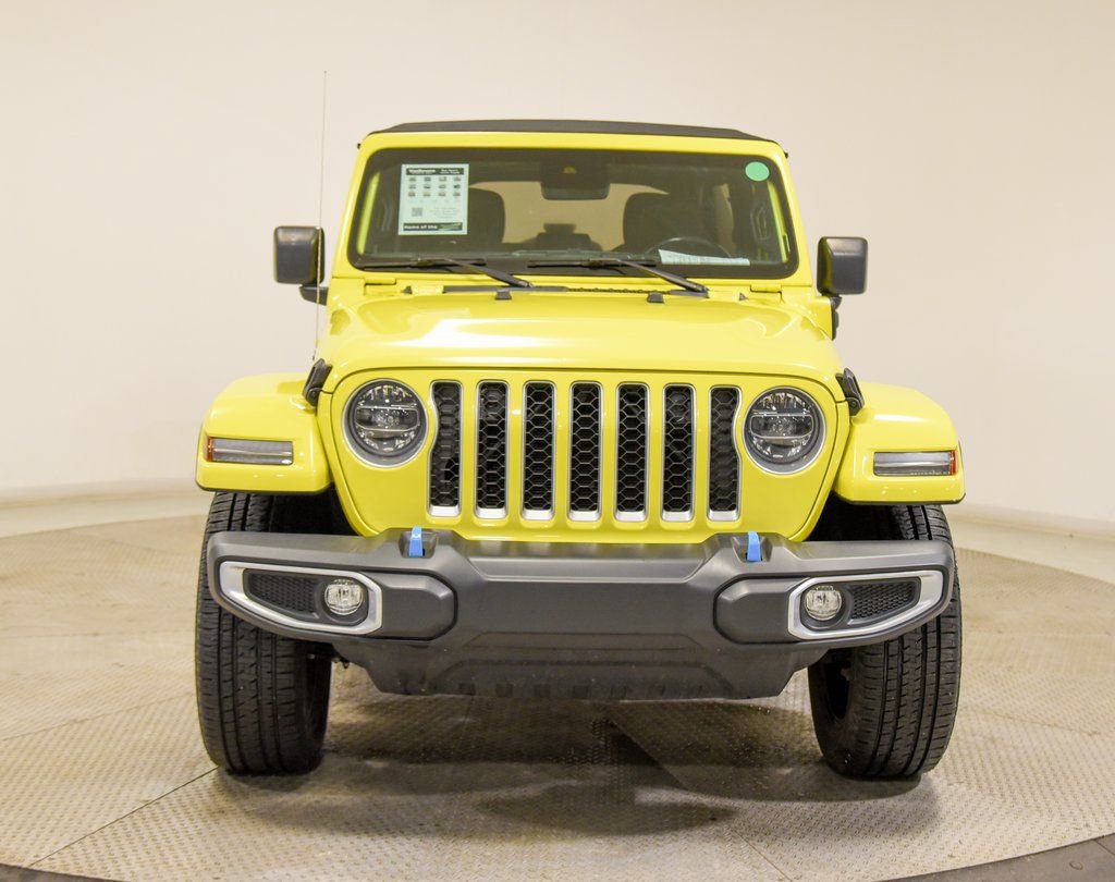 Used 2022 Jeep Wrangler Unlimited Sahara w/ Safety Group AWD/4WD image 2
