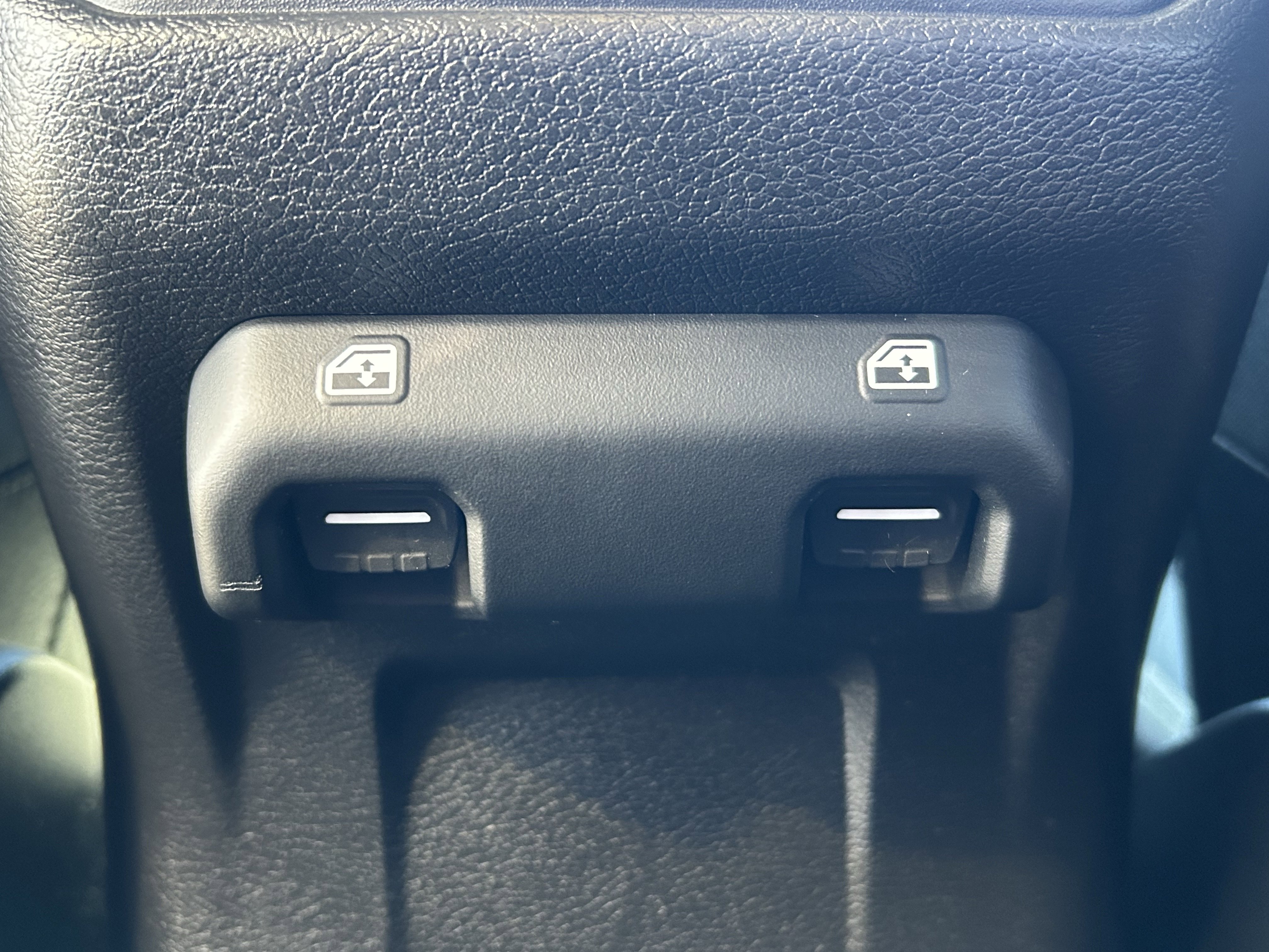 Used 2022 Jeep Gladiator Sport image 19