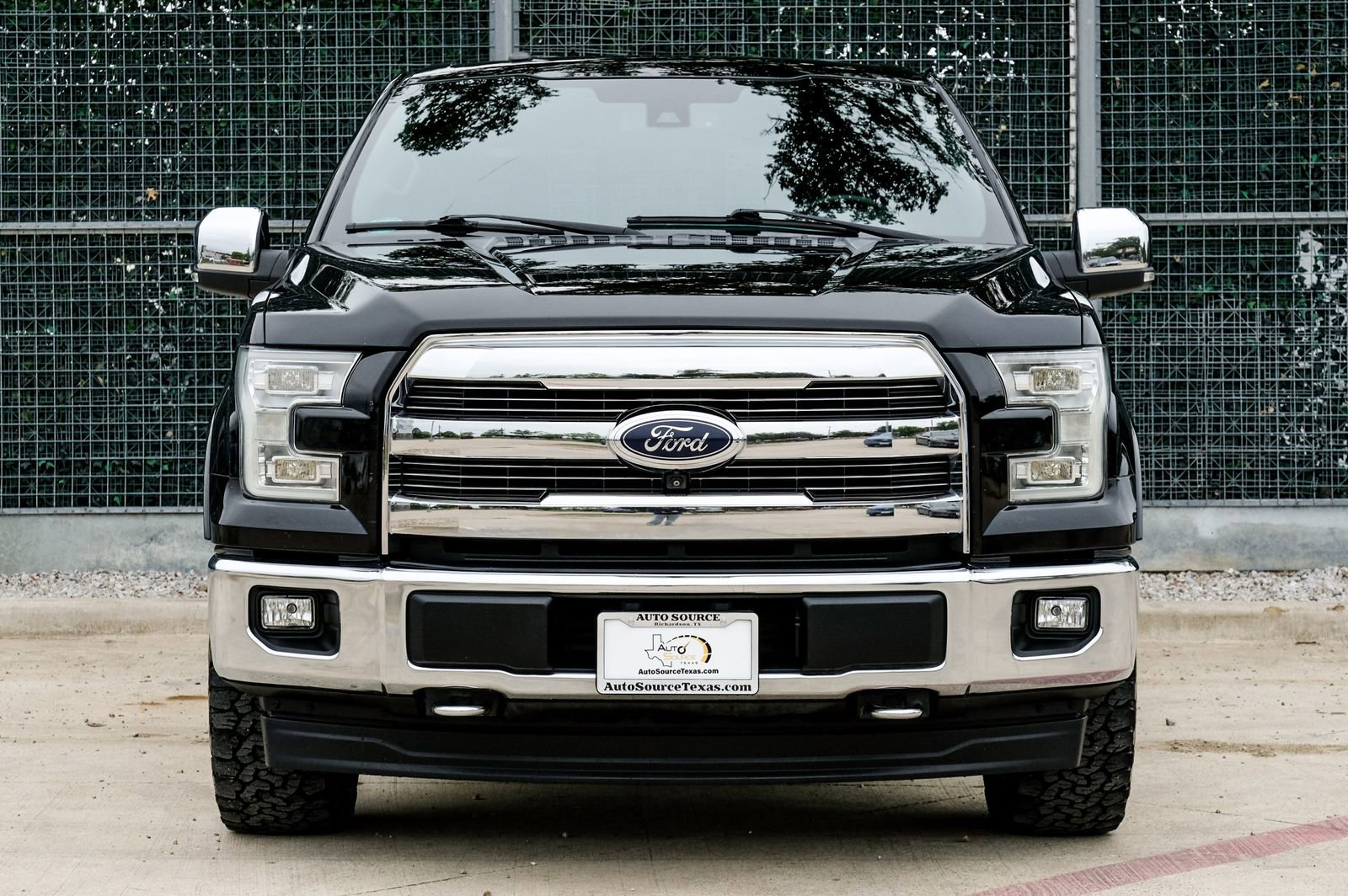 Used 2017 Ford F150 King Ranch w/ Equipment Group 601A Luxury AWD/4WD image 6