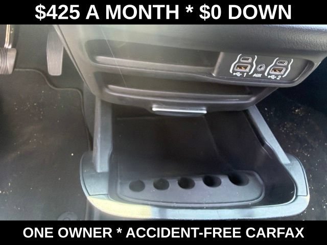 Used 2025 Chrysler Pacifica Select FWD image 26