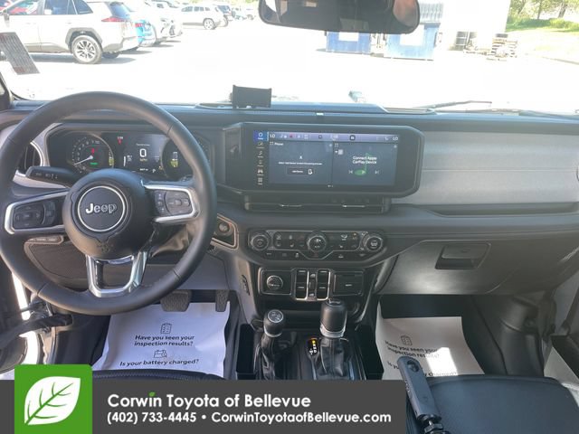 Used 2024 Jeep Wrangler Unlimited Sahara AWD/4WD image 20