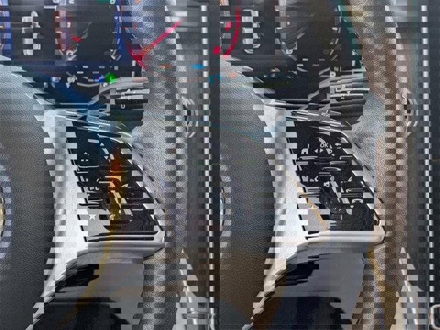 Used 2024 Mercedes-Benz GLC 300 4MATIC image 24