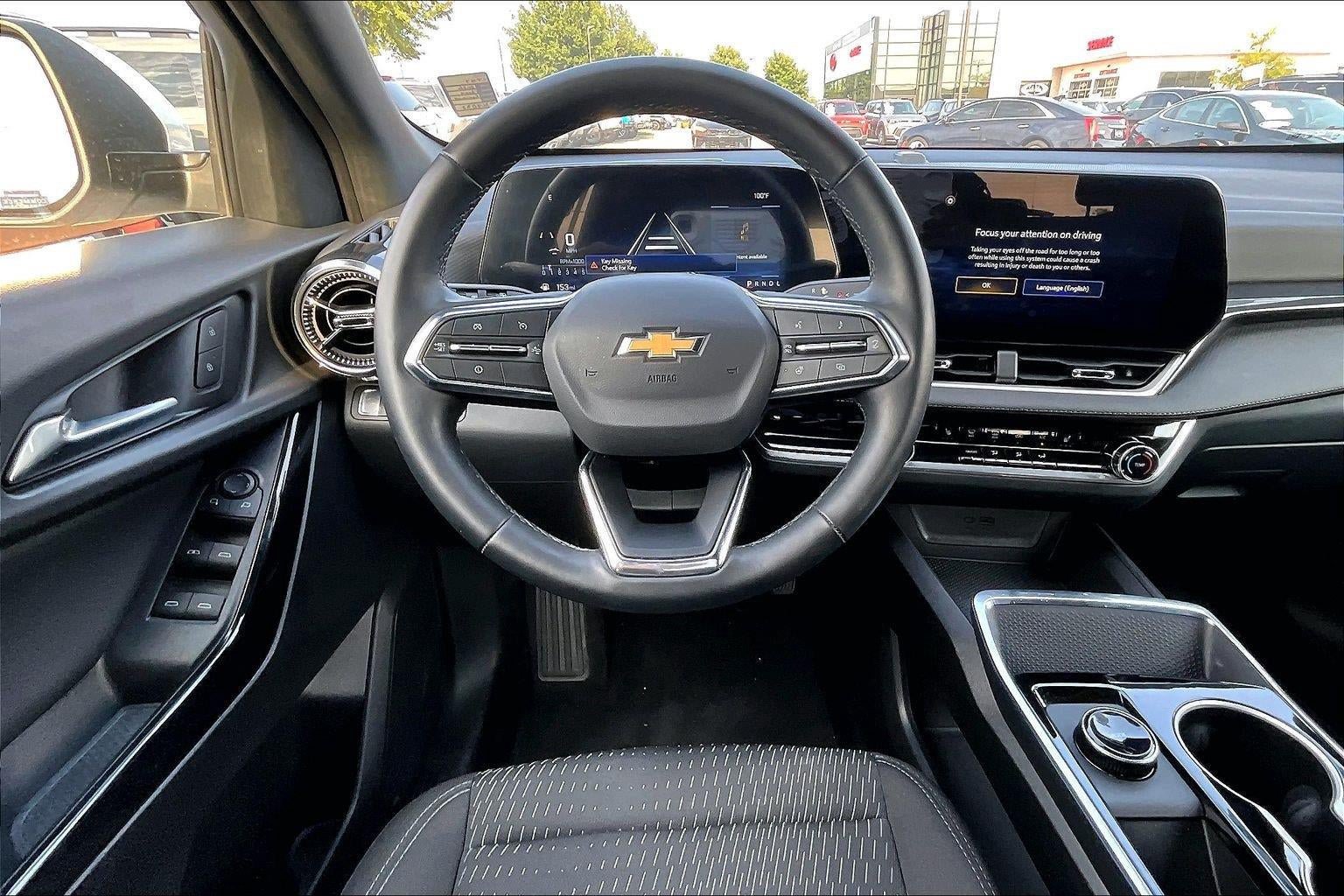 Used 2026 Chevrolet Equinox LT FWD image 8