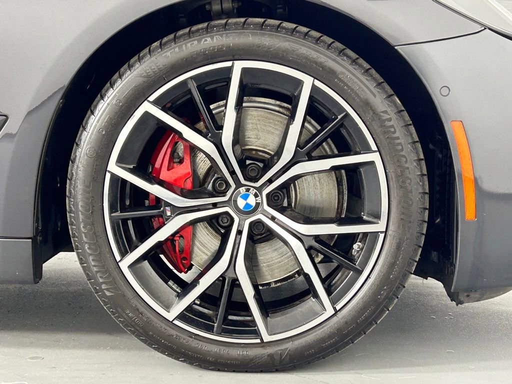 Used 2023 BMW 530i xDrive w/ M Sport Package image 39