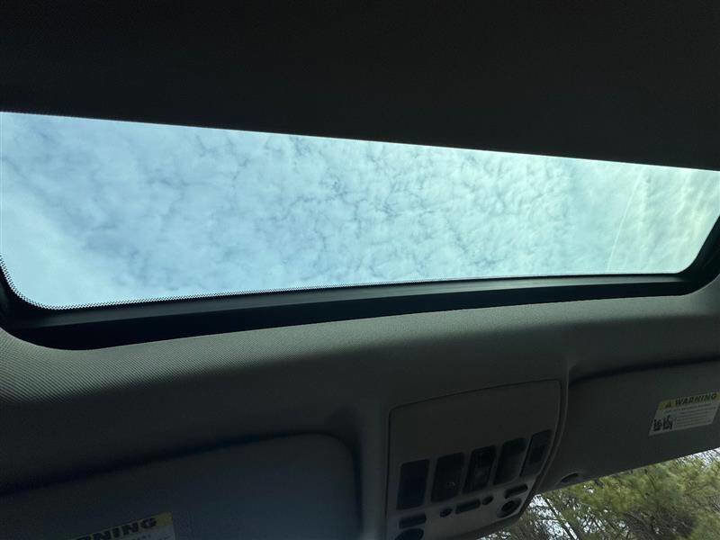 Used 2010 BMW 535i xDrive Wagon image 17