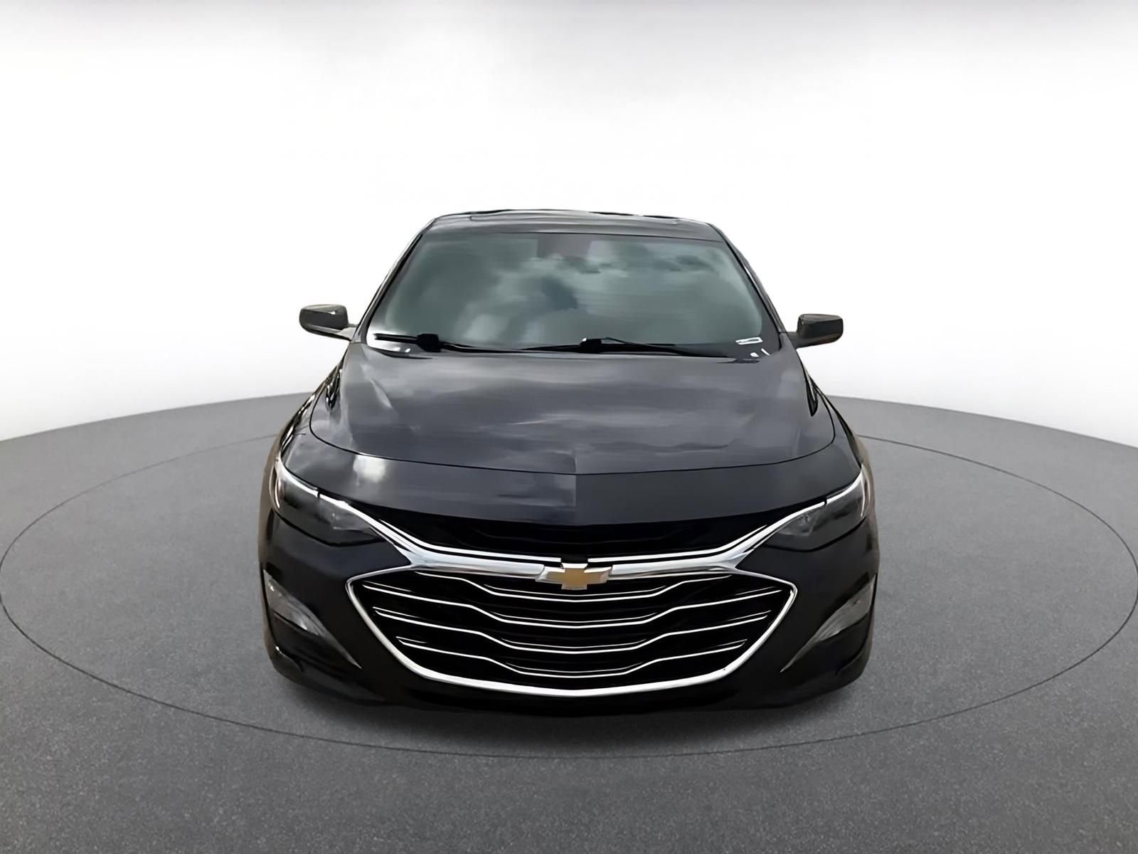 Used 2023 Chevrolet Malibu LT w/ Driver Confidence Package image 4