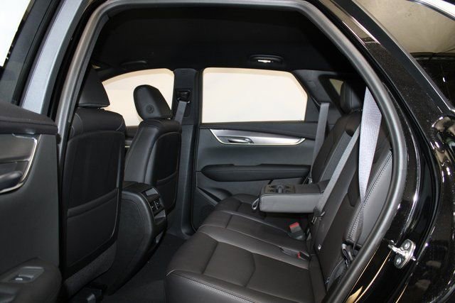 New 2026 Cadillac XT5 Luxury image 7