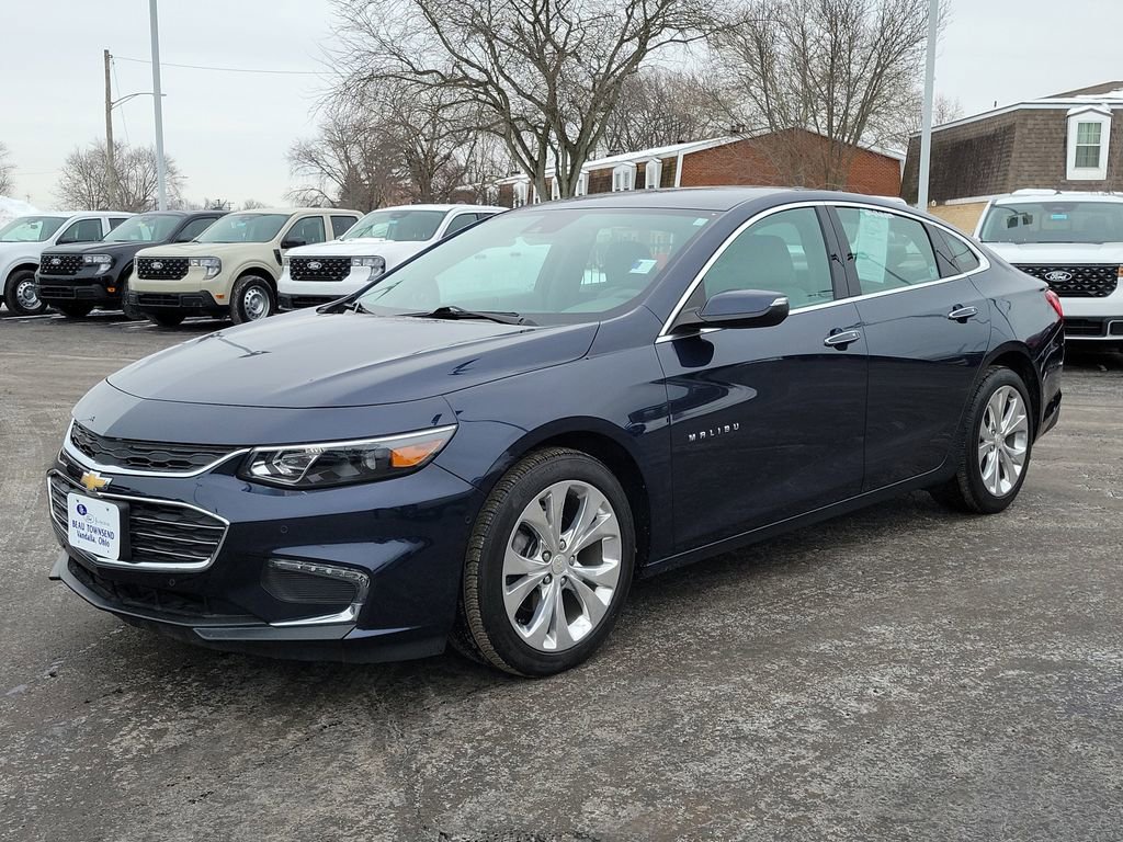 Used 2017 Chevrolet Malibu Premier w/ Driver Confidence Package image 8