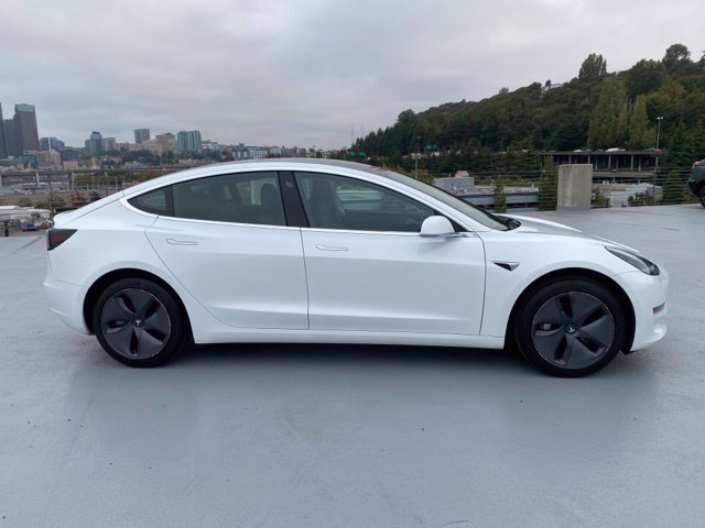 Used 2020 Tesla Model 3 Standard Range Plus RWD image 2