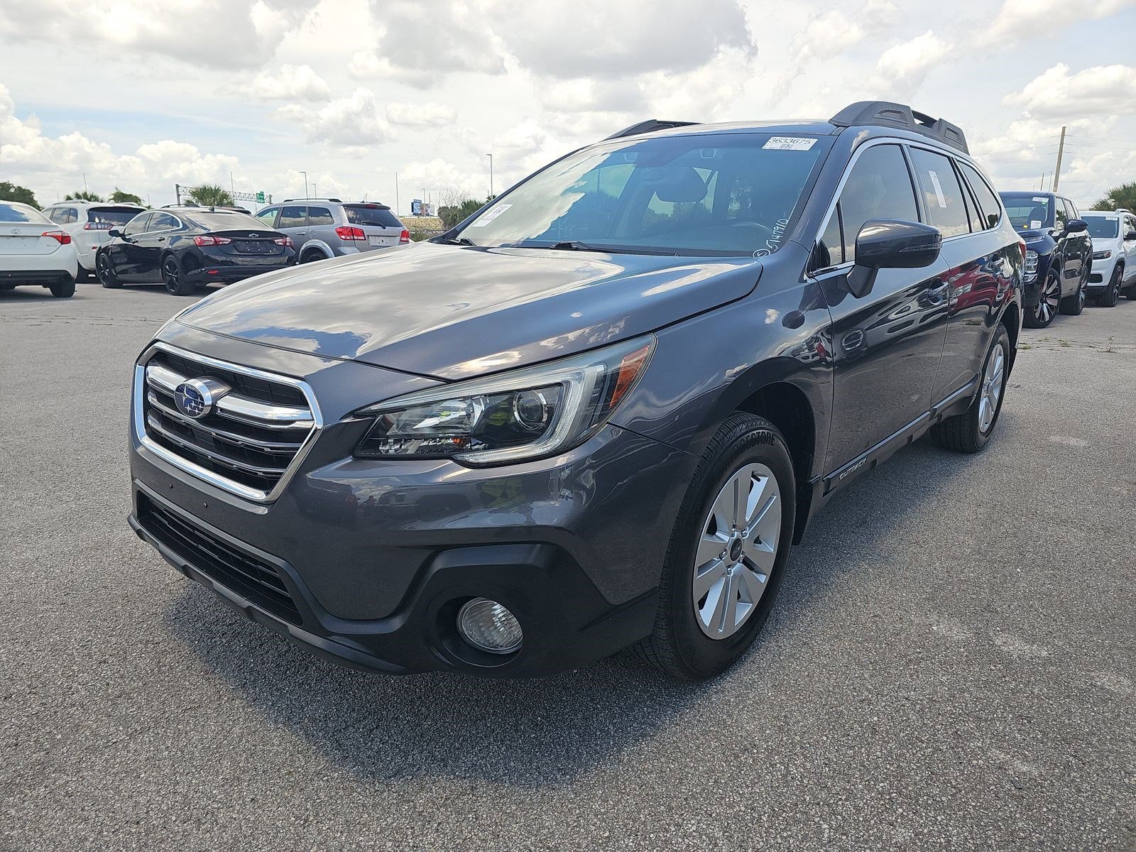 Used 2018 Subaru Outback 2.5i Premium AWD/4WD image 2