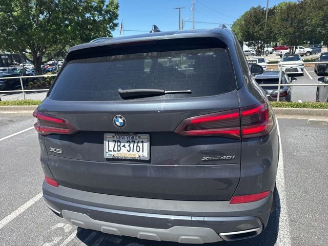 Used 2022 BMW X5 xDrive40i w/ Premium Package AWD/4WD image 6
