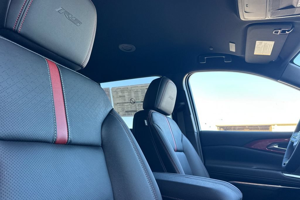 New 2026 Chevrolet Traverse RS FWD image 18
