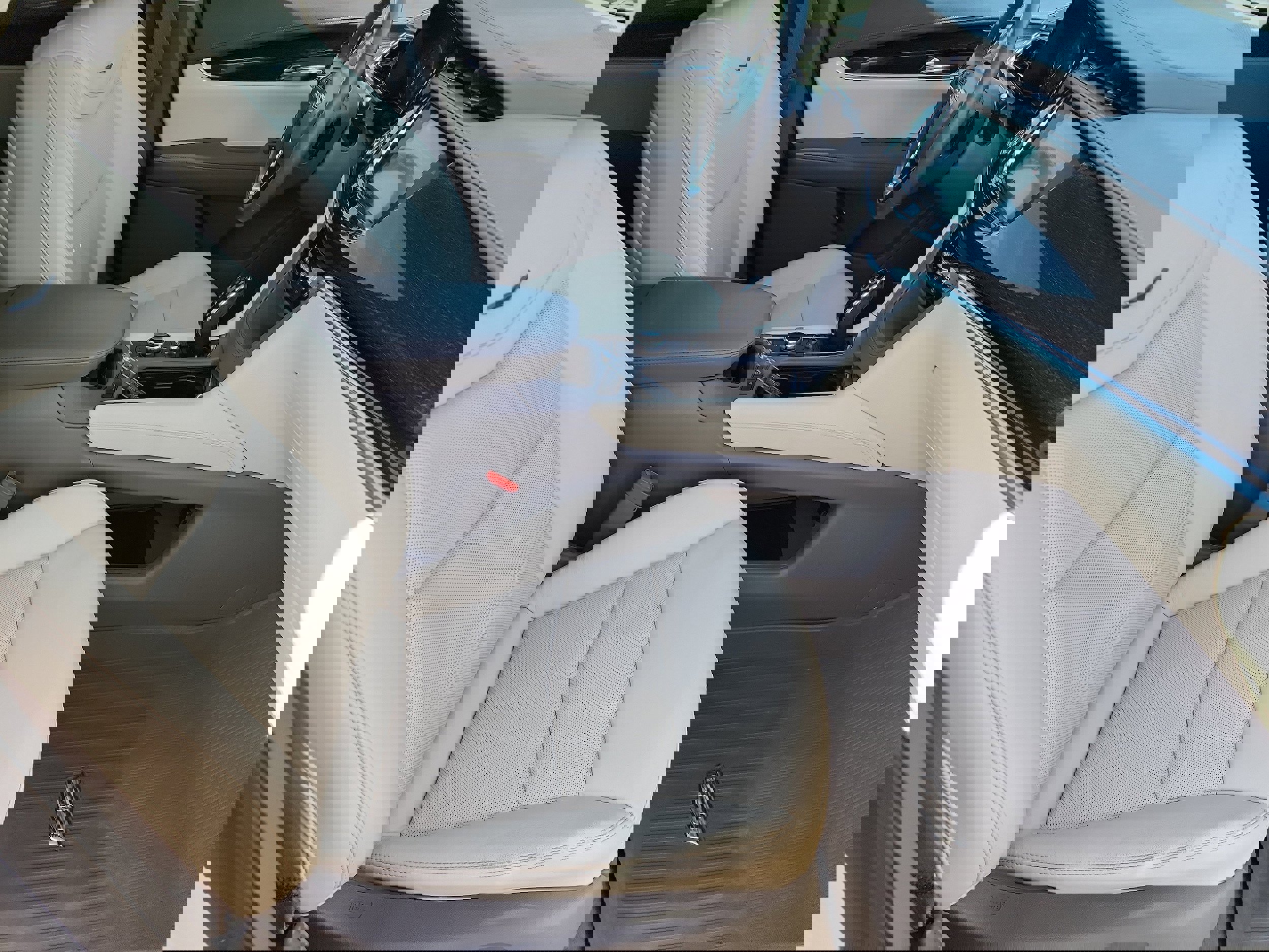 Used 2020 Cadillac XT6 Premium Luxury image 9