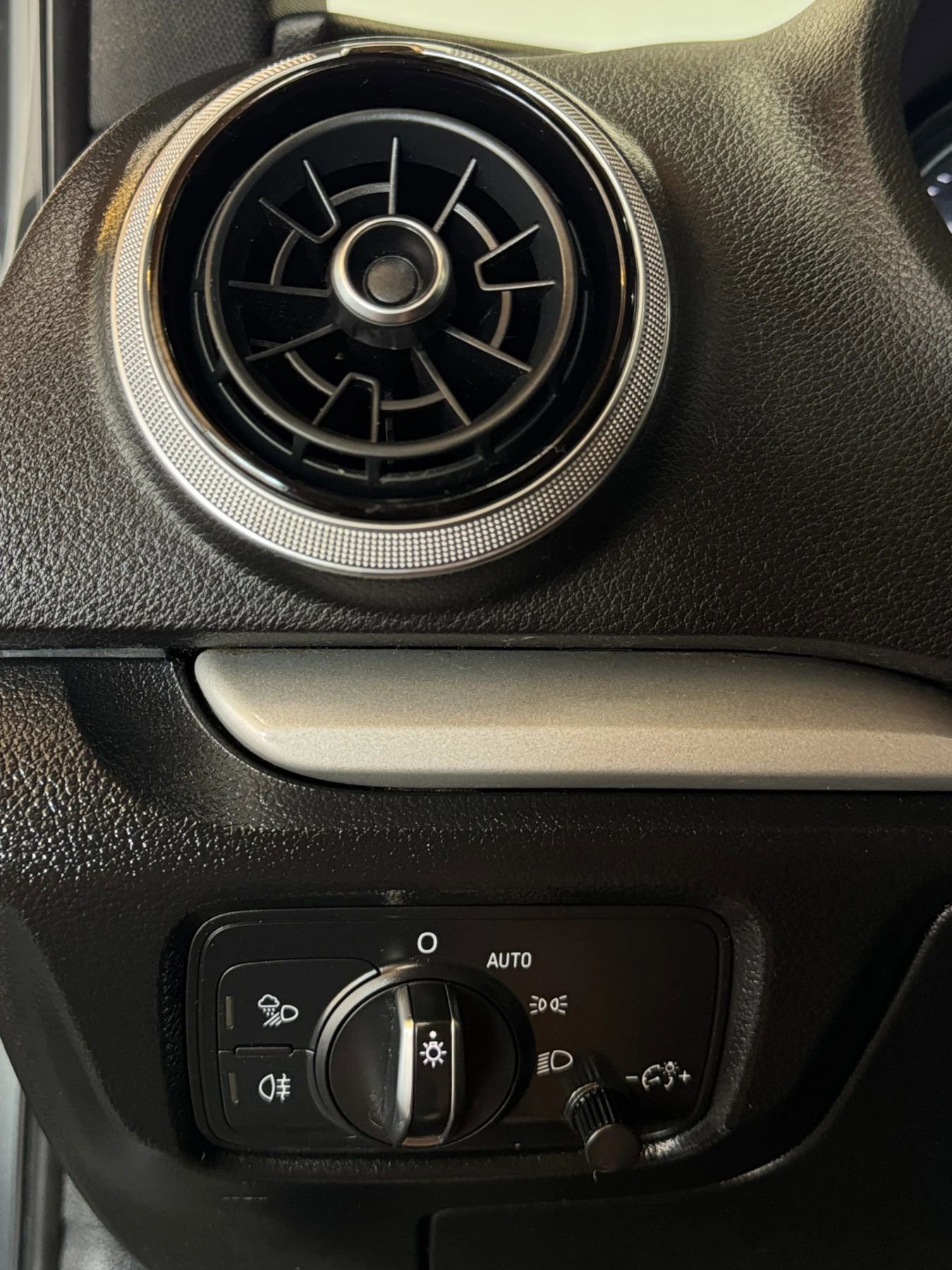 Used 2018 Audi A3 2.0T Premium w/ Convenience Package image 15