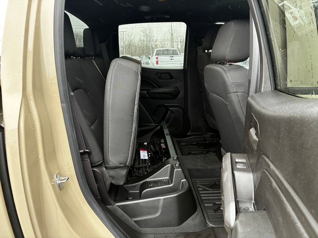 Used 2024 Chevrolet Colorado W/T image 29