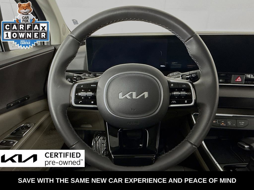 Certified 2025 Kia Carnival SX FWD image 13