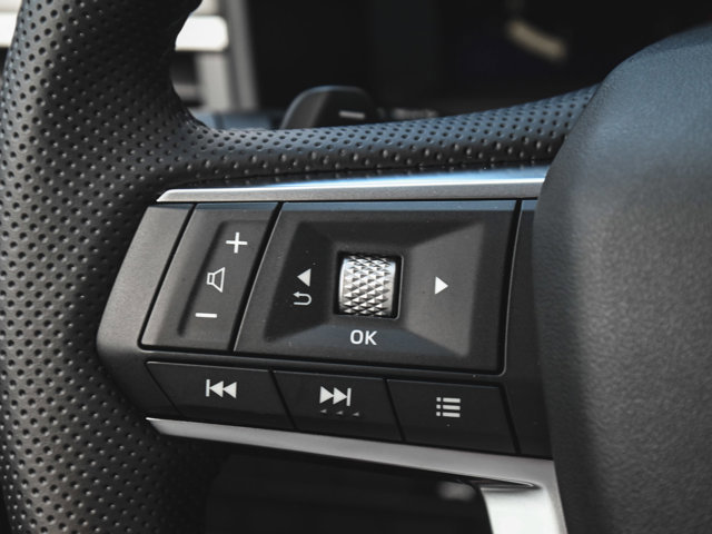 New 2025 Mitsubishi Outlander SE image 23