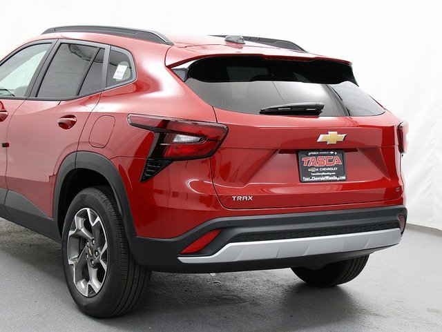 New 2026 Chevrolet Trax LT w/ Driver Confidence Package image 7