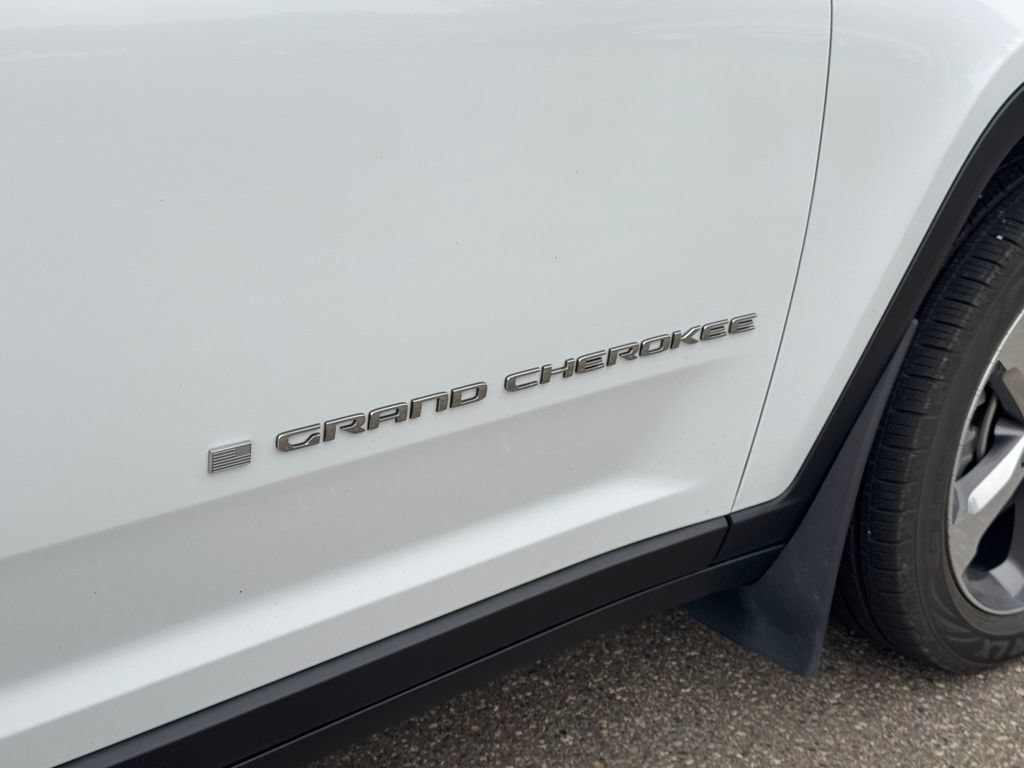 Used 2022 Jeep Grand Cherokee L Limited w/ Luxury Tech Group II AWD/4WD image 37