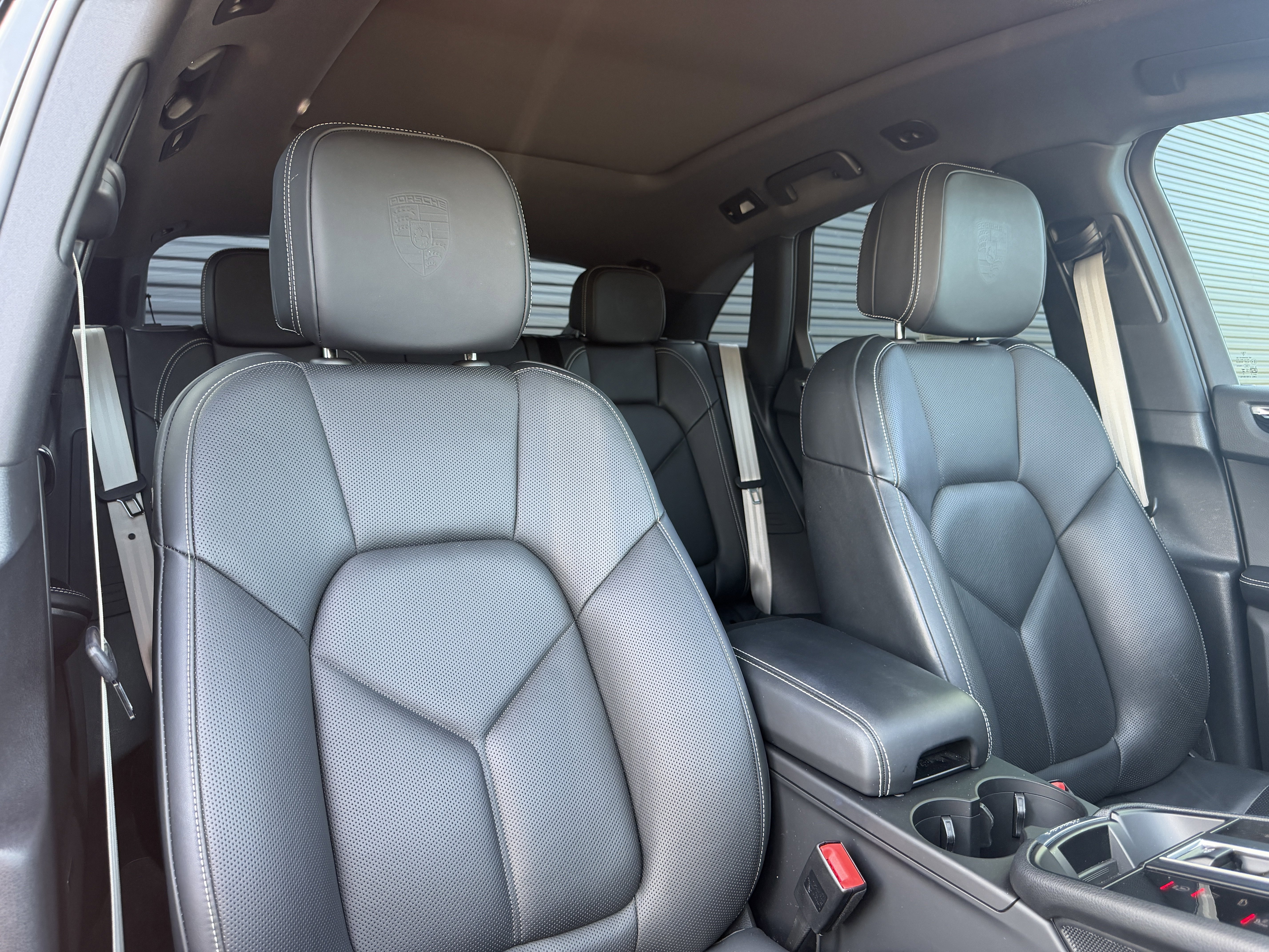 Certified 2024 Porsche Macan S image 23