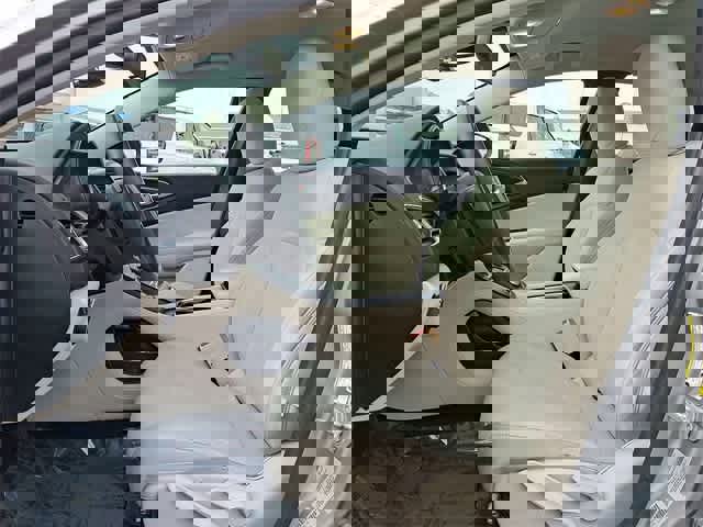 Used 2016 Chrysler 200 Limited image 24