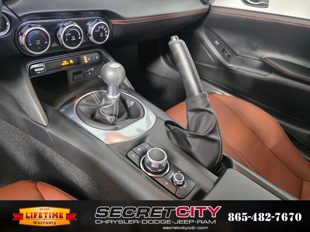 Used 2023 MAZDA MX-5 Miata Grand Touring w/ Weather Package image 25